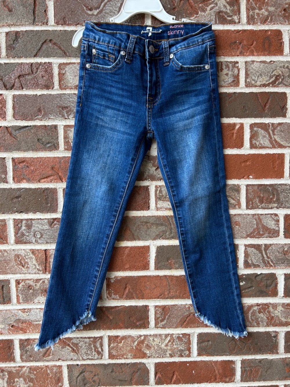 B1G2F 🚨 7 For All Mankind Kids Skinny Capri with Frayed Asymmetrical Hem